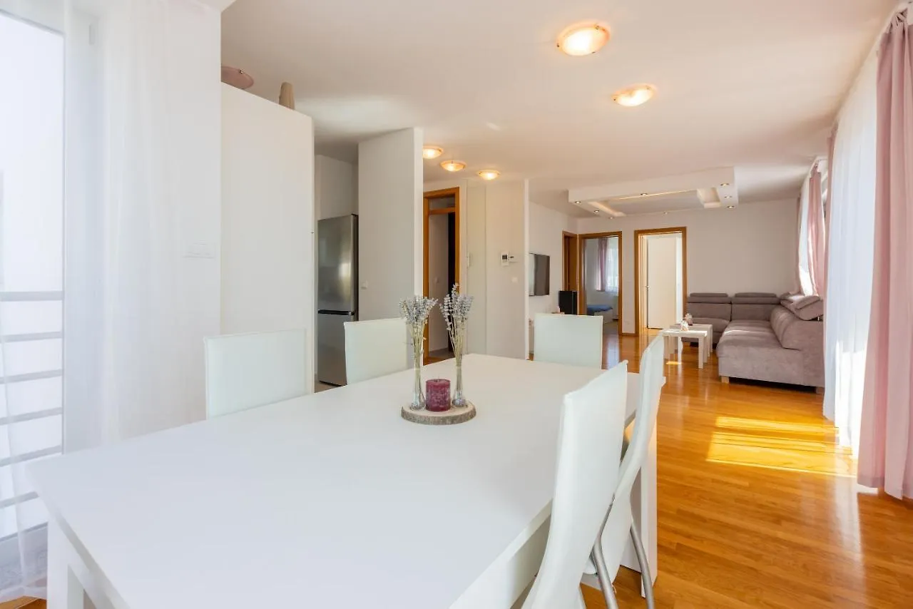 Mateo Apartment Crikvenica